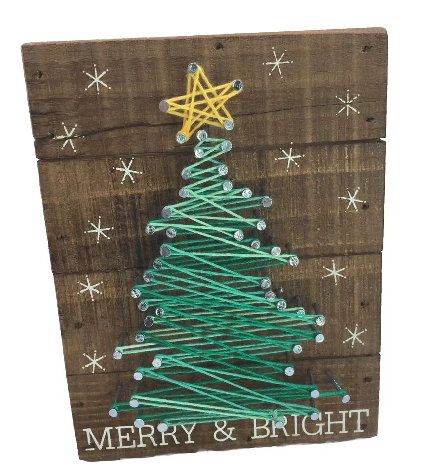 Primitives by Kathy String Art - Merry & Bright Christmas Tree