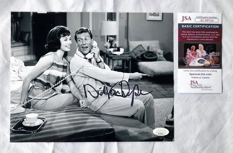 Dick Van Dyke Signed 8x10 Photo Mary Poppins JSA 1 COA Cover