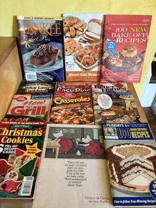 12 Vintage Cookbooks Paperback Booklets  Baking Grill Slow Cook All You Need 😊 - Bild 1 von 14