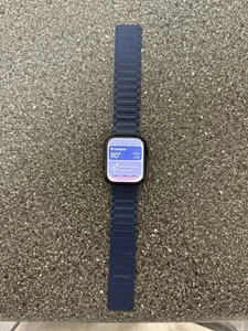 Apple Watch Series 9 45mm Boîtier en Aluminium Noir Wifi + GPS Cellulaire - Photo 1 sur 7