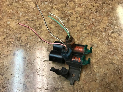 Toyota Pickup Truck 4Runner ADD Differential DISCONNECT VACUUM SWITCH VALVE VSV  - Image 1 of 4