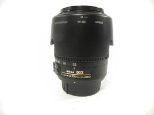 Nikon AF-S Nikkor DX ED 55-200mm f4-5.6G - Picture 1 of 6