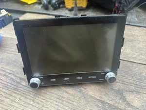 2020 2021 2022 Mitsubishi Outlander Radio Multi Media 8" TOUCH Screen Display - Bild 1 von 2