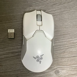 Razer Viper Ultimate Wireless Gaming Mouse WITHOUT Dock - Mercury USED - Picture 1 of 3