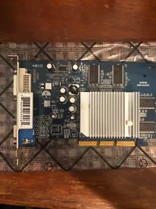 GF FX5200 256 MB DDR TV DVI PV-T34K-UA - Picture 1 of 3