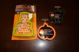 NEW Wilton Halloween Cookie Cutters Lot - Pumpkin, Cat, 3D Frankenstein Shape - Picture 1 of 4