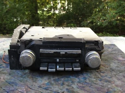 1972 Cadillac Deville Dash AM/FM Radio Delco 71 72 73 - Image 1 of 3