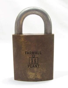 VTG IH Farmall Plant Brass Best Brand Padlock International Harvester Factory Lg - Picture 1 of 10