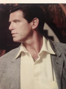 Pierce Bronson 8x10 Photo Picture - Picture 1 of 2