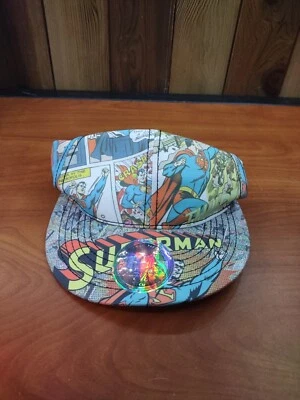 Gorra de Superman de colección tira cómica TM y DC Comics ajustada 7 1/8 Foto 1 de 4