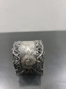 Vintage SilverPlate Victorian Footed Napkin Ring Etched - Picture 1 of 4