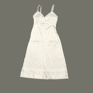 Sears “The Doesn’t Slip “ 100% Nylon Full Slip Size 34 Lace Details Vintage - Picture 1 of 10