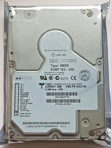 8.58 GB IBM DMVS 09D FRU PN 34L9195 10K SCSI SCA 80pin HDD 3.5" Festplatte Neu - Picture 1 of 1