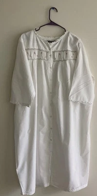 Винтажная потертая шикарная ночная рубашка с цветочным узором Y2k Laura Ashley с вышивкой и оборками размер XL - Изображение 1 из 4