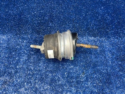 2010–2015 Chevrolet Camaro Right Engine Mount OEM 92249010 - Image 1 of 4