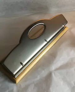 RARE VTG MICHAEL GRAVES DESIGN BENTWOOD 3-HOLE PAPER PUNCH DESKTOP MODERN Sleek - Picture 1 of 9