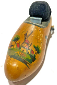 Pin Cushion W/ Thimble Holder Wooden  Shoe Holland Hand Painted Souvenir Vintage