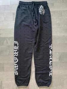 Pantalón de Sudadera Monograma Cromado Corazones Negro Talla Grande 100% Auténtico 🙂✅ - Imagen 1 de 8