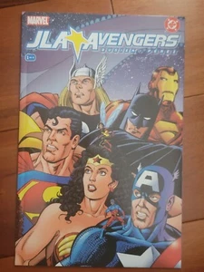 JLA Avengers Vol. 1 (DC/Marvel Team-Up 2003) Sharp Busiek Perez VG+ Softcover - Bild 1 von 2