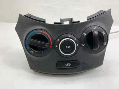 Hyundai Accent 2012-2014 calefacción climatización control de temperatura aleta opaca con aire acondicionado Foto 1 de 2