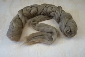 Corriedale Wool Tops roving, Earth, DHG, 50g, needle and wet felting, spinning - Picture 1 of 10