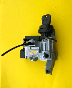2014-19 CHEVY SILVERADO 1500 IGNITION SWITCH LOCK W/KEY IMMOBILIZER OEM 28238435 - Picture 1 of 9