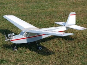 Graupner Amateur - Modelo de Entrenador de Ala Alta RC ~ Costilla de Balsa Corte Láser y Antiguo CONJUNTO - Imagen 1 de 4