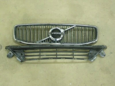 2019 2020 2021 2022 2023 2024 Volvo S40 V40 верхняя и нижняя решетка - Изображение 1 из 4