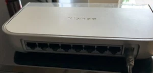 Spliter Belkin RJ45 8 ports. Comme neuf. - Photo 1/3