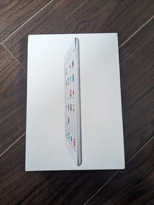 Apple iPad mini 1st Gen. 16GB, Wi-Fi, 7.9in - Silver - Image 1 of 3