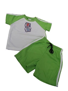 BNWT Boys Size 2 Cute White and Lime Stretch Sports Tee Shirt & Shorts Set - Picture 1 of 1
