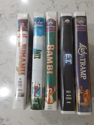 5 VHS LOT CLAMSHELL JUMANJI, BAMBI, ANTZ, E.T., LADY AND THE TRAMP - Image 1 of 4