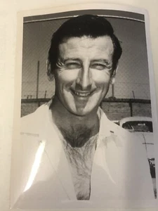 Bill Lawry Original Press Australian Test Cricket Captain Black & White Photo - Picture 1 of 3