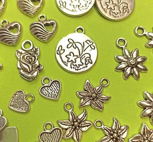 Conjunto de corazones y flores joyas decoración colgante charms manualidades bricolaje regalo decoración de mesa - Imagen 1 de 4