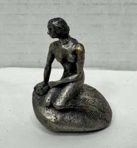 Vintage Miniatur Figur Kleine Meerjungfrau Statue Langelinie Copenhagen Zinn - Bild 1 von 4