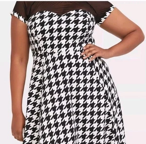 Torrid Dress Retro Houndstooth Mesh Illusion Swing Black & White Size 20 - Picture 1 of 9