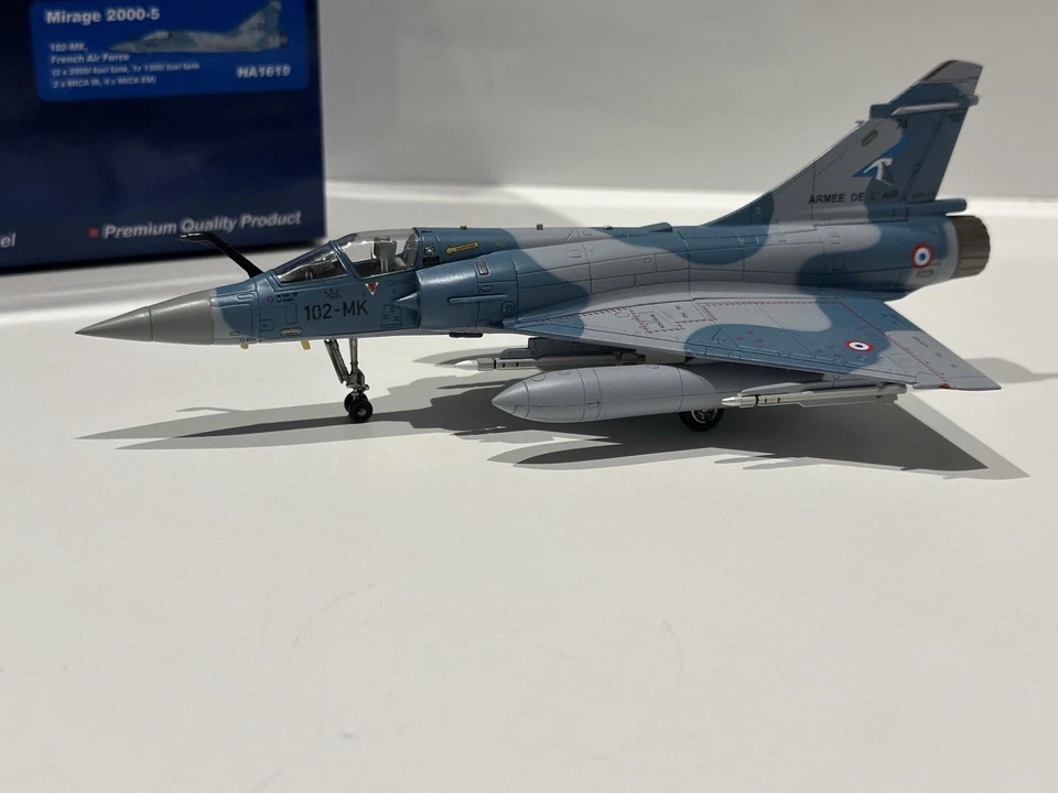 Hobby Master 1/72 Mirage 2000-5 HA1619 État Neuf - Photo 1/4