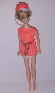 Vintage Dawn Puppe TANZENDE JESSICA orange Minikleid Kette Hut Topper 1970 H11C - Bild 1 von 10