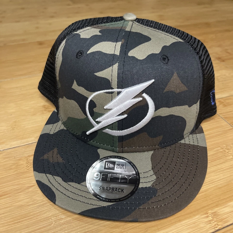 New Era 9FIFTY Tampa Bay Lightning Woodland Camuflaje Camionero Malla Snapback Sombrero NHL Foto 1 de 4