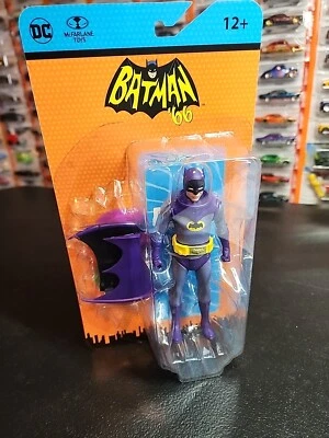 Boneco de ação McFarlane DC retrô Batman 66 Comic Wave 10 Space Batman 6" - Imagem 1 de 4