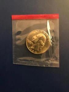 1984 P+D WASHINGTON QUARTER UNCIRCULATED STILL IN MINT CELLO L@@K - Picture 1 of 4