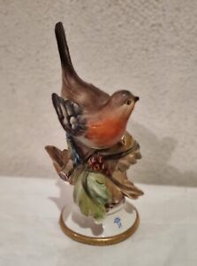 Oiseau  sur Branche Figurine en  Porcelaine Biscuit, signée " N " et couronne