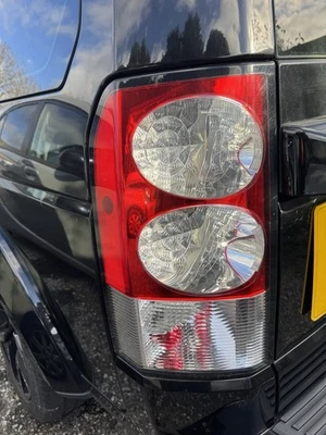 REAR LED TAIL LIGHTS (PAIR) FOR LAND ROVER DISCOVERY 4 2012 - Image 1 of 3