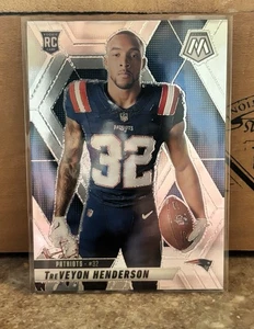 2025 Panini Mosaic TreVeyon Henderson RC Rookie Photo Variation SP Patriots #278 - Bild 1 von 2