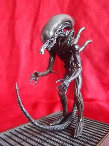 ALIEN Diorama PVC KONAMI Figura ALTURA 4" 10 cm GODZILLA UK DESPACHO 🙂 - Imagen 1 de 8