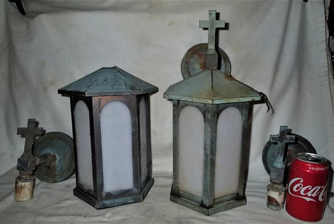 ANTIQUE COPPER BRASS GLASS SLAG PANEL CROSS FINIAL SCONCE LAMP LIGHT CHANDELIER Cover