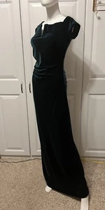 Women’s Size 12 Xscape Emerald Green Velvet Gown Long Sexy Off Shoulder Sheath - Picture 1 of 23
