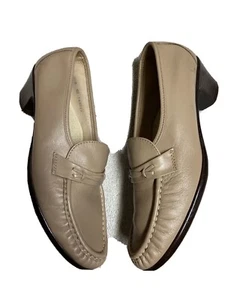 SAS Womens Leather Heels Casual Work Shoes Size Sz 9.5 N Beige Comfort Workwear - Picture 1 of 12