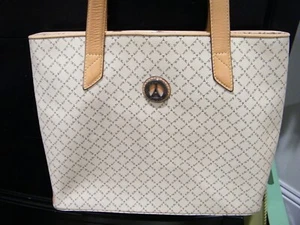 VTG LaTour EIFFEL lg TOTE,PURSE cream & tan leather - Picture 1 of 7