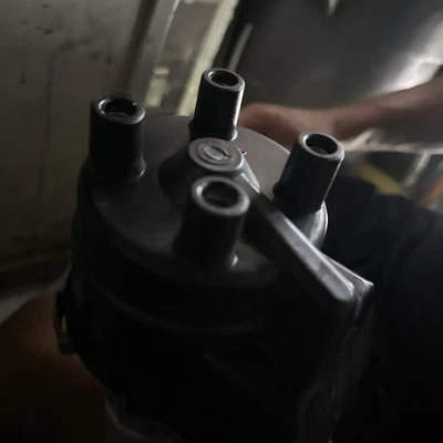 BRAND NEW COMPLETE IGNITION DISTRIBUTOR FOR HONDA ACCORD & ACURA CL 1997 - Image 1 of 3